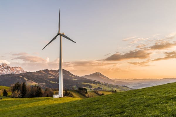 Vivre à côté d'une éolienne : avantages et inconvénients