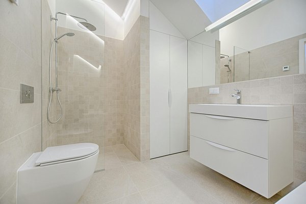 Comment intégrer le travertin dans votre salle de bain ?